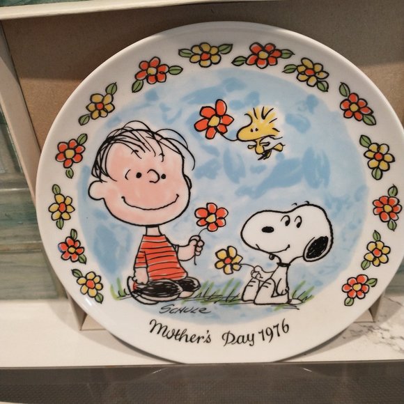 Vintage Peanuts Schulz 1976 Mother's Day Collector Plate - Picture 2 of 8